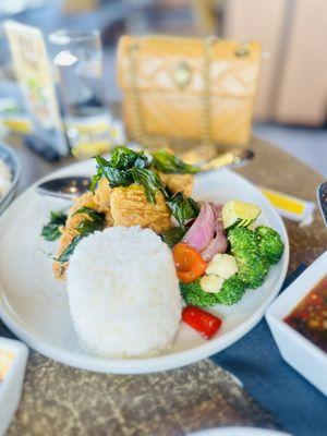 Rockfish Fillet with Hot Basil Sauce