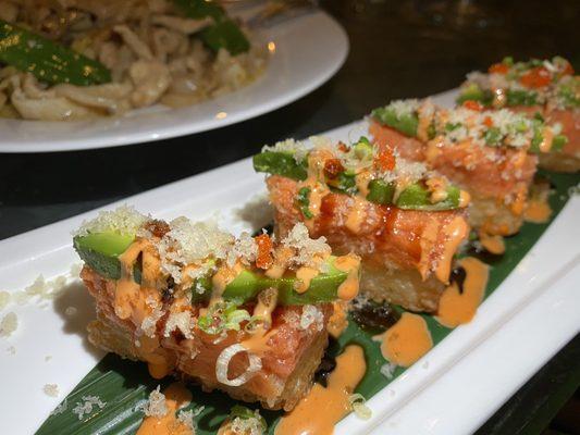 Must try the crispy rice topped with spicy tuna ! It's so good