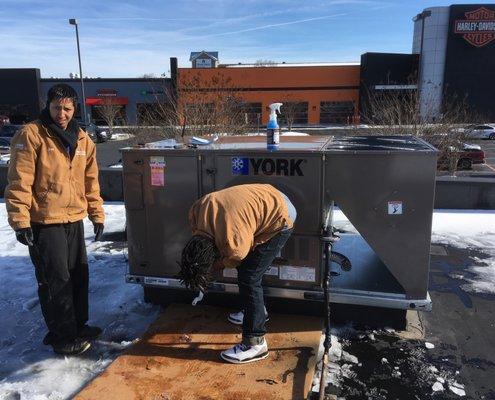 Installation of a York Roof Top Gas Package Unit.  (Concord, NC ~ 01-09-2017)