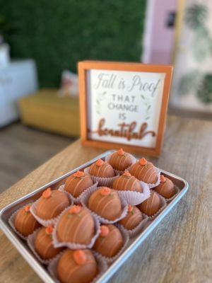 Pumpkin Cakeballs