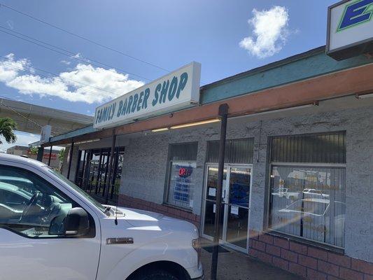 Family Babershop in Waipahu