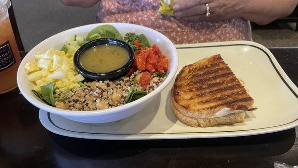 Corner Bakery Cafe