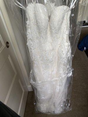 Wedding dress clean looking like new