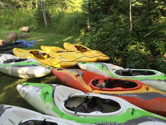 Whitewater kayaking the Lower rivers 80 rapids.