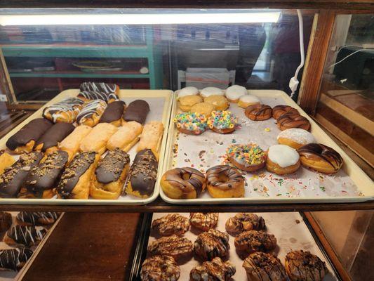 So many yummy looking donuts!