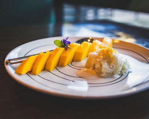 Mango with sticky rice