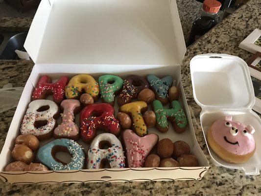 "Happy Birthday" Donuts and Pepa Peppa Pig Donut