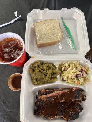 Ribs, coleslaw, green beans!