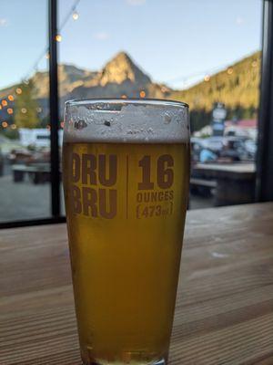 Dru Bru, Snoqualmie Pas