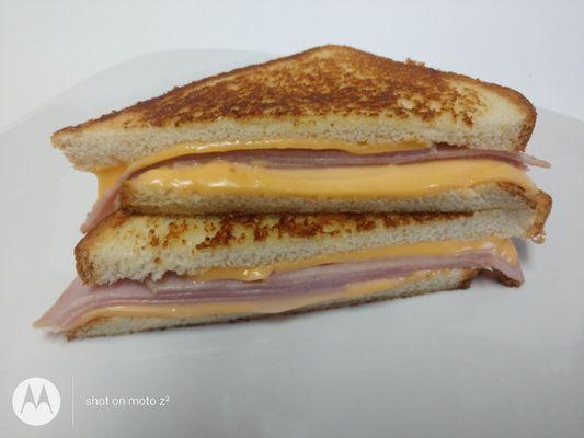 Grilled cheese and ham