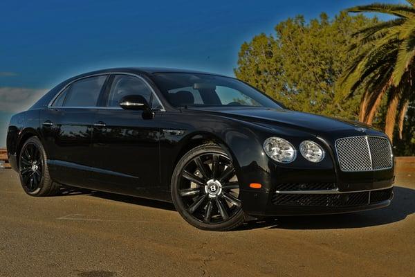 Beautiful 2014 Bentley flying Spur in the black onyx finish!