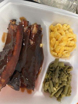 Rib dinner with Mac and cheese and green beans