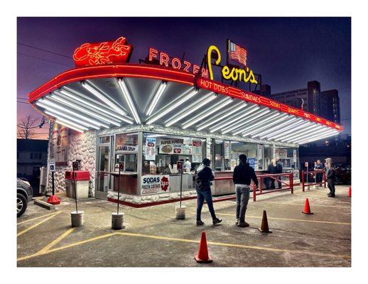 Leon Frozen Custard @ 3131 S 27th St, Milwaukee, WI  Iconic Milwaukee Old School IceCream Melts/Shakes Sundaes Place.Cool!