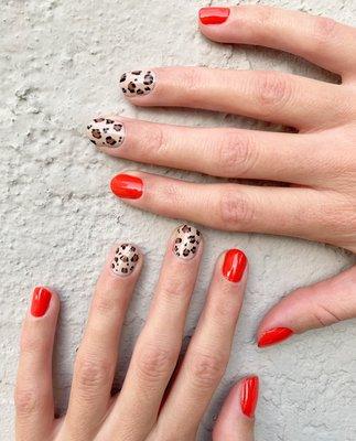 Cheetah nails