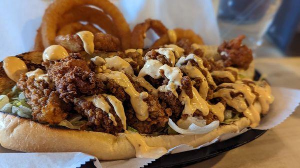 Shrimp and oyster po' boy