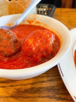 Side of meatballs (comes in 1 or 2 meatballs)