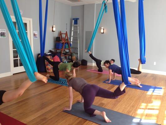 Deep Stretch with silks. A new way to engage your muscles.!