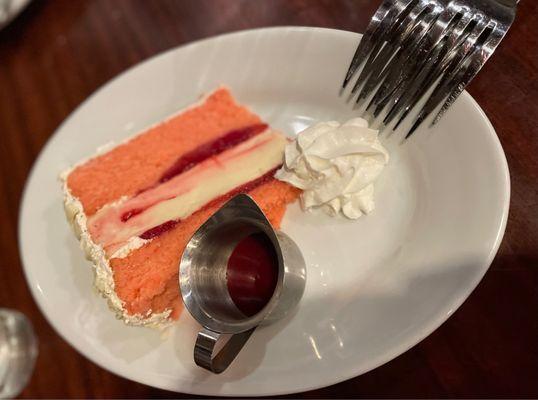 Strawberry shortbread cheesecake