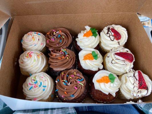 dozen cupcakes- carrot cake was unreal