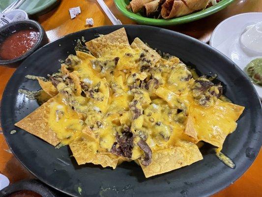 Beef nachos