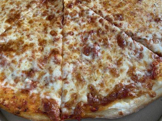 Large Extra cheese pizza  very good yummy