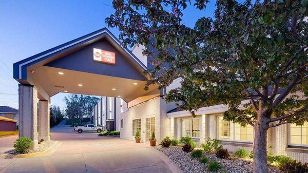 Best Western Plus Longbranch Hotel & Convention Center