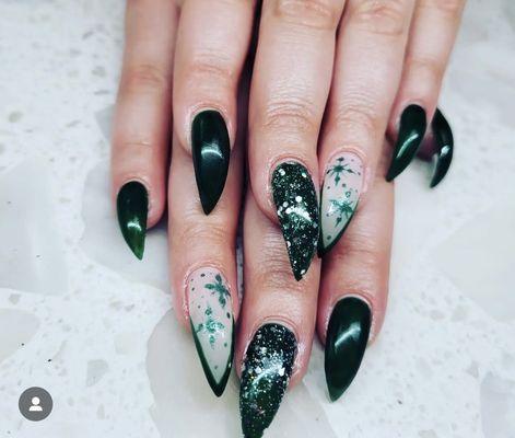 Christmas nails with snowflakes