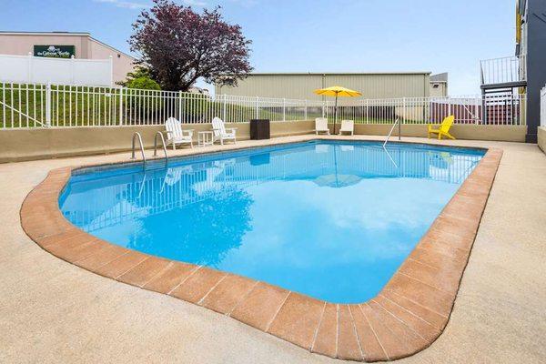 pool view