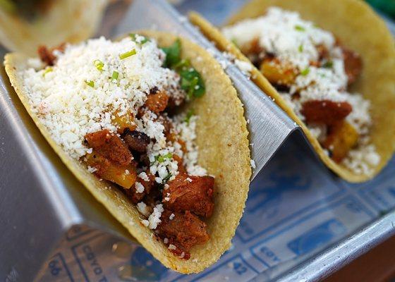 Al pastor tacos