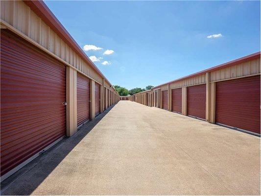 Exterior Units - Extra Space Storage at 7600 McCart Ave, Fort Worth, TX 76133