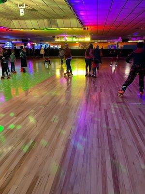 Skating rink floor