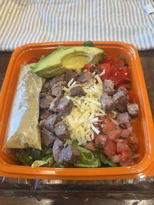 Steak fajita salad