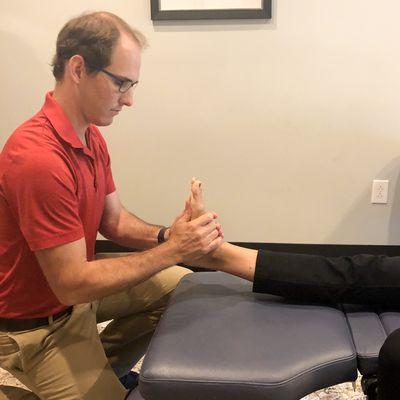 Foot pain can cause knee and hip pain. Let Dr. Scott help with your foot pain today!