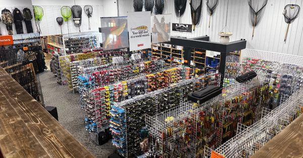 Great inventory of open water, musky, ice, and fly fishing products.