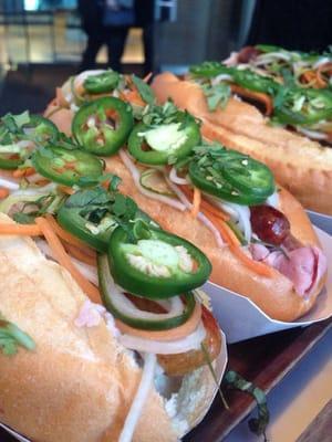 Banh mi hot dog