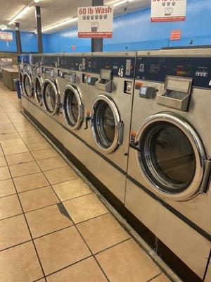 H&M Laundromat