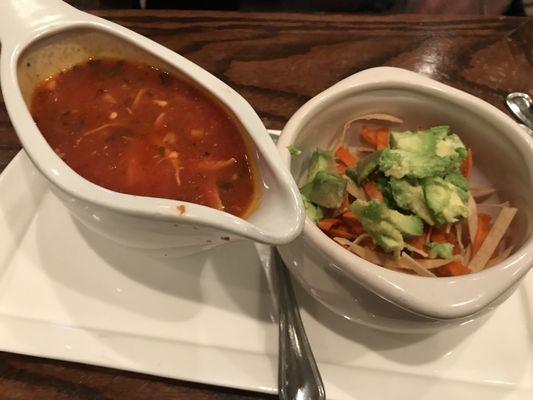 Good call: Pour over- chicken tortilla soup. Quick & hits the spot for a quick Lifeoniare lunch break #BradyEats