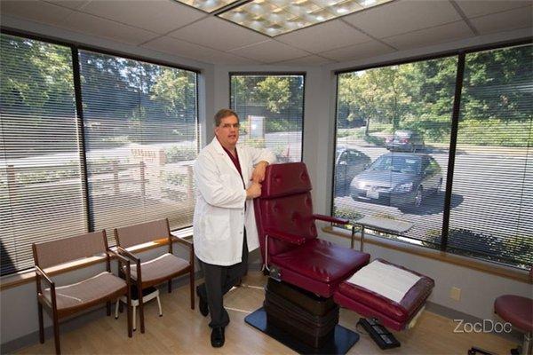 Bellevue Podiatrist - Foot & Ankle Doctor patient exam room