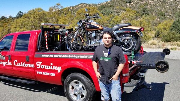 Andrew and his new Wide Glide on it's way to Temecula