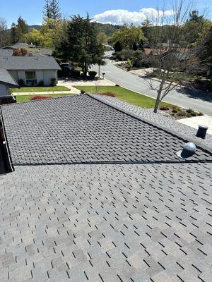 New Presidential TL Solaris Shadow Gray - Top Tier Roofing - San Jose, CA