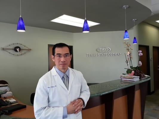 Dr. Tuan D. Dang - Optometrist