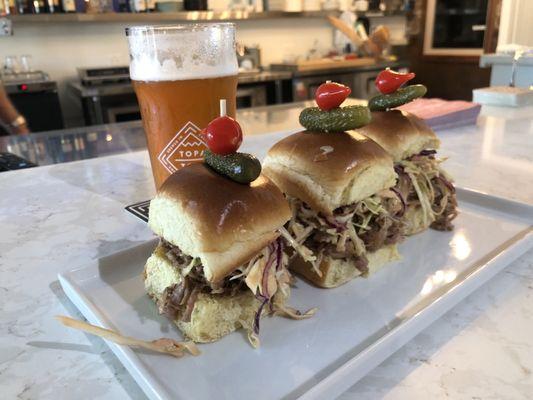 Sliders & and the Chief Peak IPA,