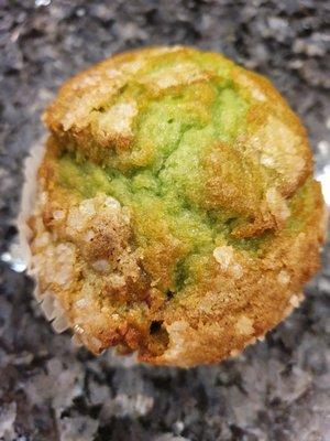 pistachio muffin