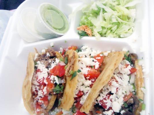 The mixed gorditas: pork, steak, and chicken.