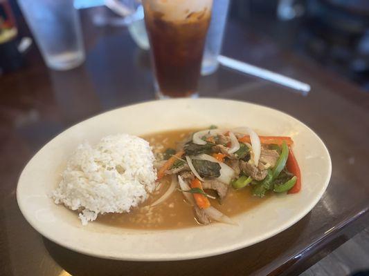 Pad Gra Pow with Beef - Lunch portion