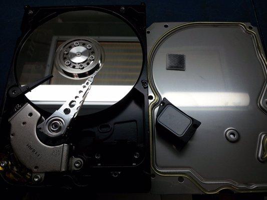 Industry-leading procedures in data recovery services. We are your trusted data recovery experts.