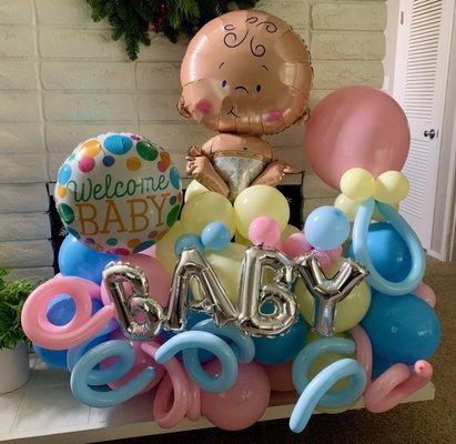 Gender reveal balloons (picture taken 5 days after delivery!)