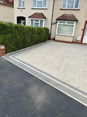 Paving driveway