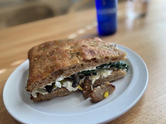 Wild mushroom and rapini sammy