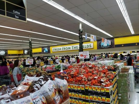 Vegetable area in the store